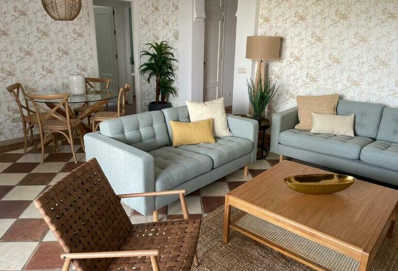 La Perla De La Bahía, Urbanización Gran Lujo