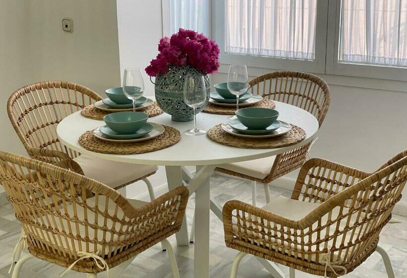 La Perla De La Bahía, Urbanización Gran Lujo