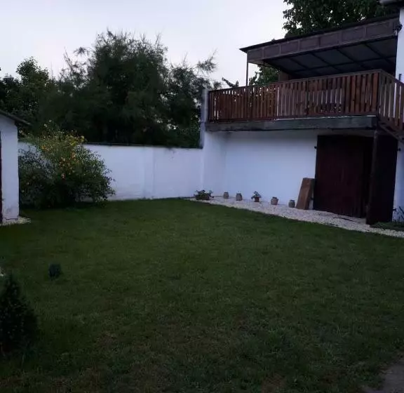 Natália Apartman