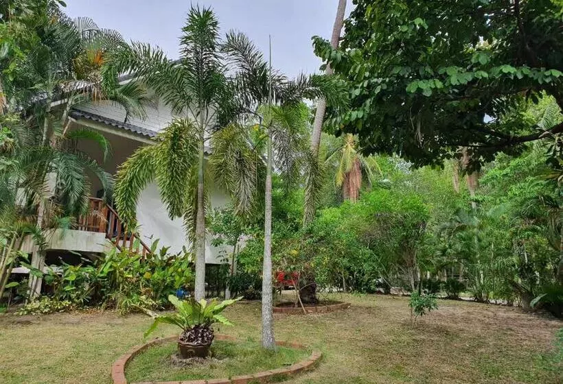Niniari House
