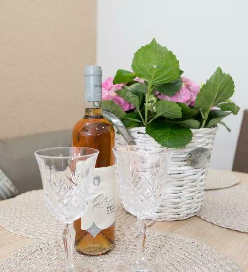 Revolution Apartment