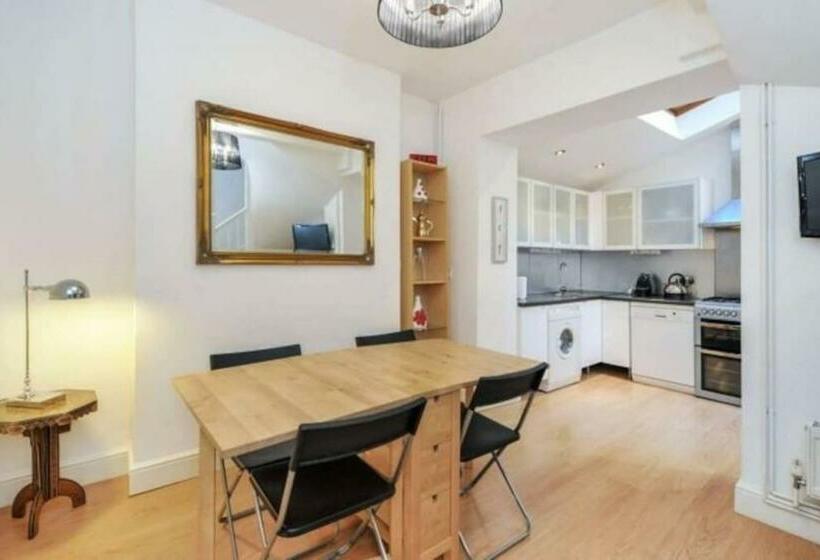 Carters Buildings Clifton Village