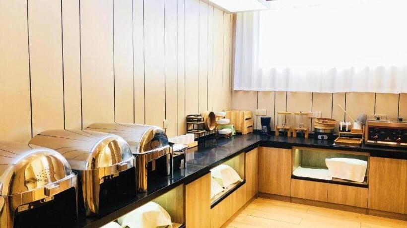 Hanting Hotel Changzhi Baiyi Square