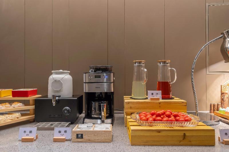 בית מלון כפרי Hanting  Shanghai Lujiazui Minsheng Road Metro Station