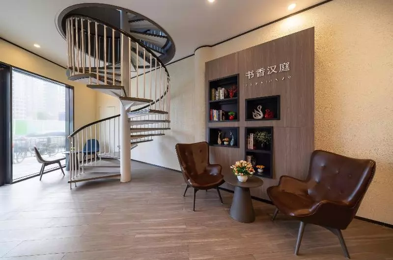 Hotelli Hanting  Shanghai Lujiazui Minsheng Road Metro Station