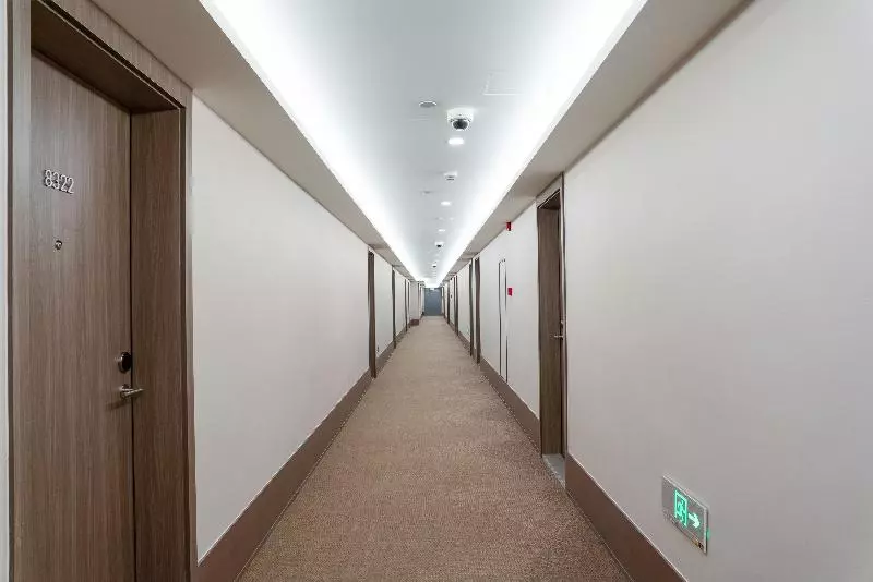 Hotelli Hanting  Shanghai Lujiazui Minsheng Road Metro Station