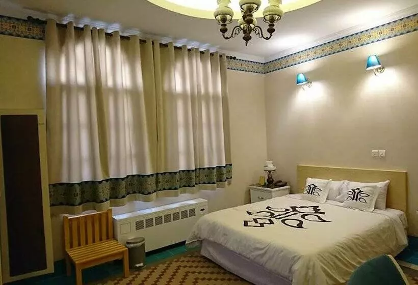 Dad Hotel Yazd