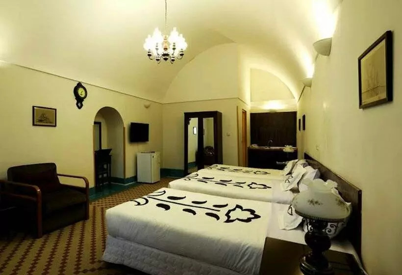 Dad Hotel Yazd