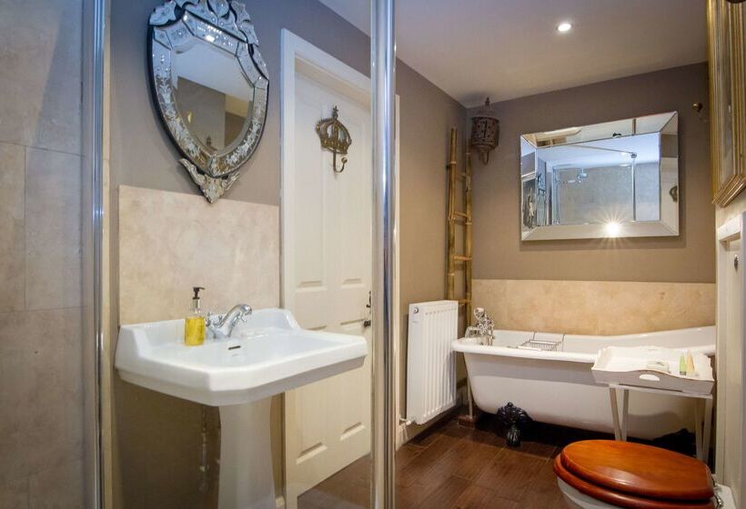 فندق Black Horse Inn