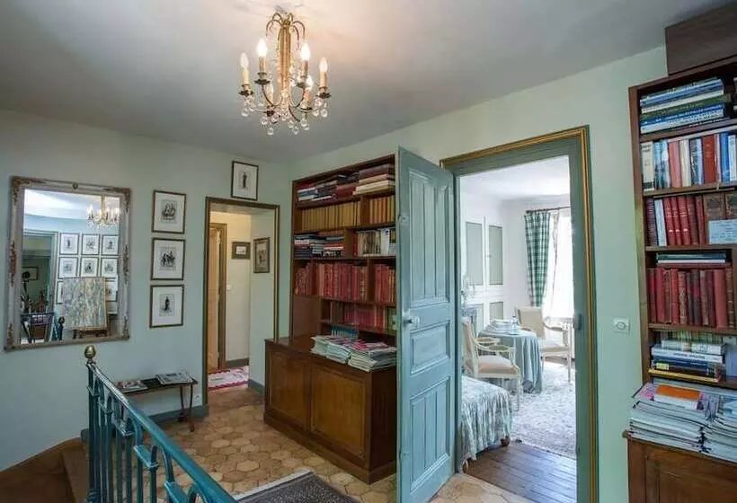 Отель Château De La Rue