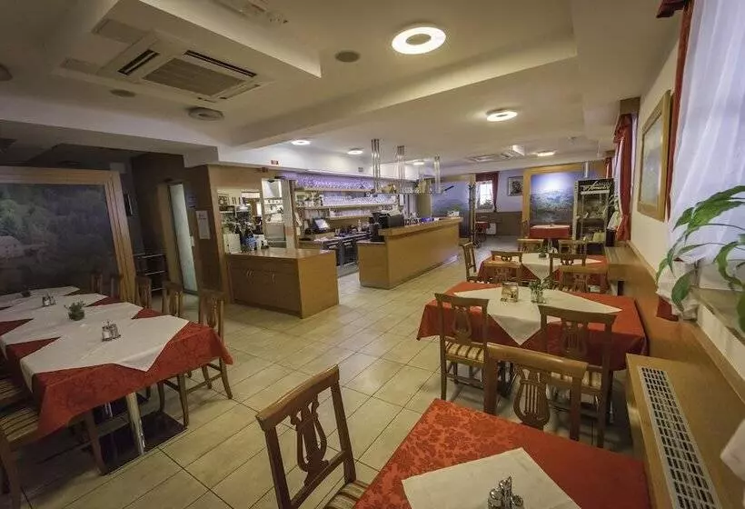 هتل Domačija Vodnik & Apartments