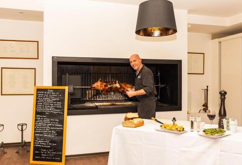 호텔 Hôtel   Restaurant La Chaloupe