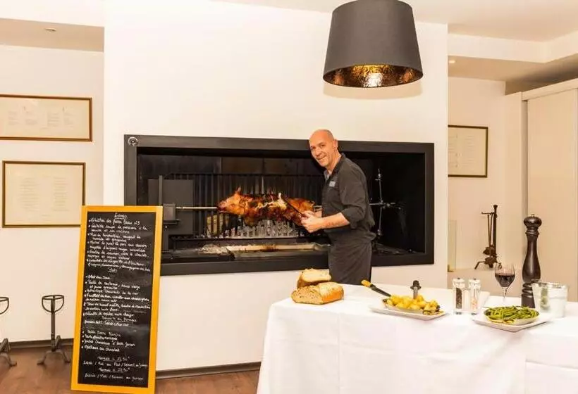 هتل Hôtel Restaurant La Chaloupe
