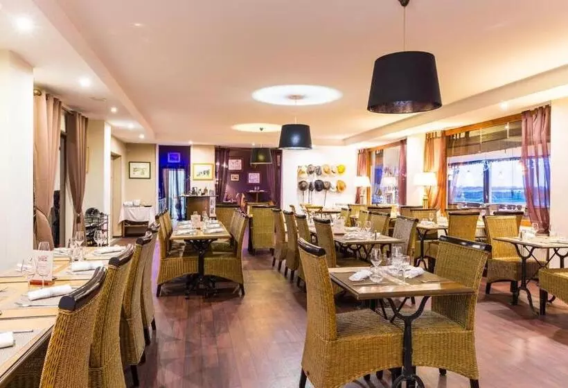 هتل Hôtel Restaurant La Chaloupe