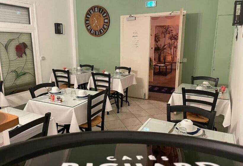 هتل Hôtel De La Côte Fleurie