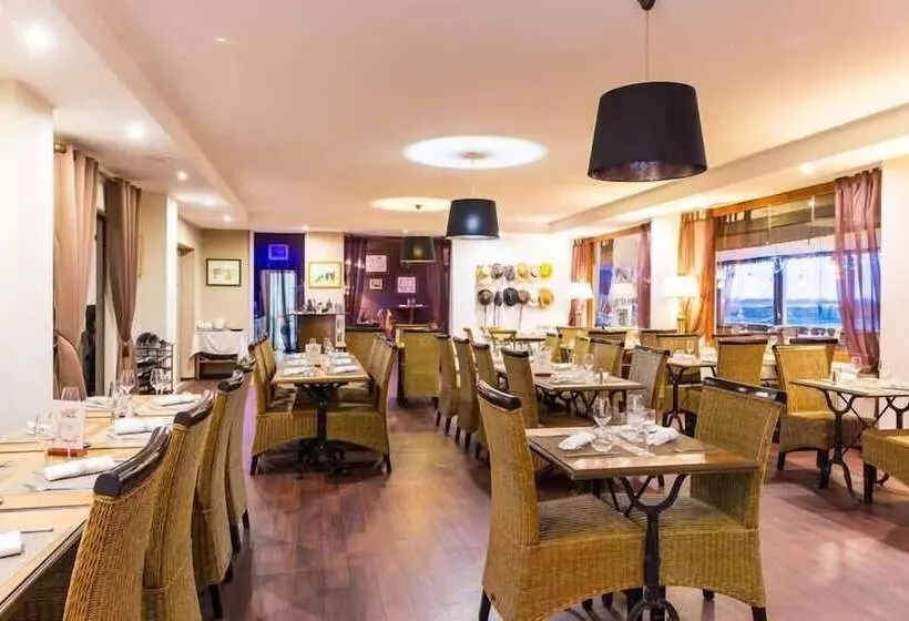 هتل Hôtel Restaurant La Chaloupe