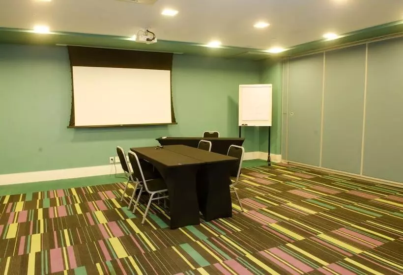 Hotel Ibis Styles Confins Aeroporto