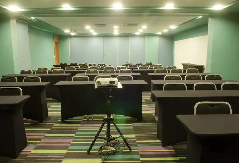 Hotel Ibis Styles Confins Aeroporto