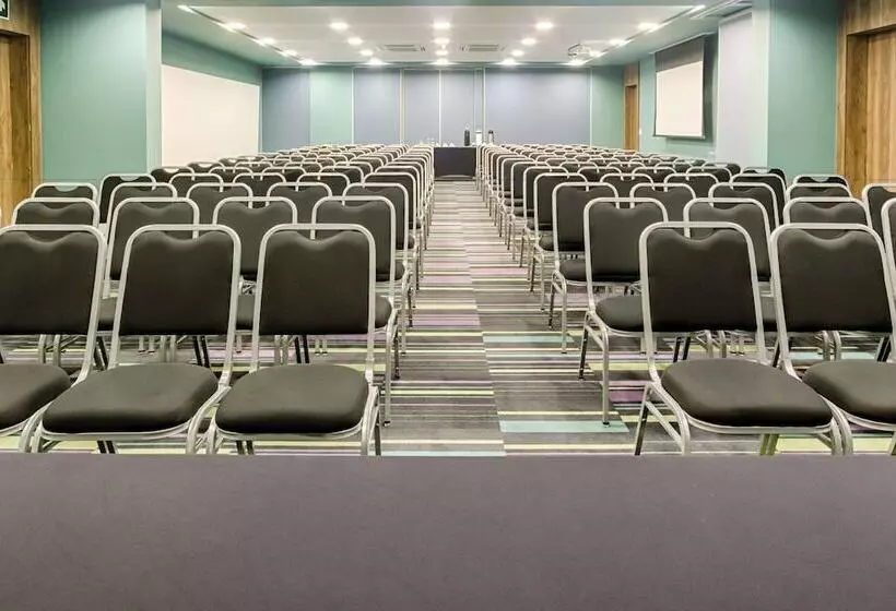 Hotel Ibis Styles Confins Aeroporto