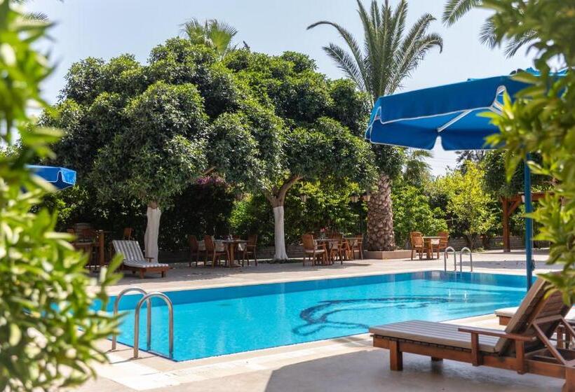 בית מלון כפרי Ipek Garden Palace Residence   Boutique Class