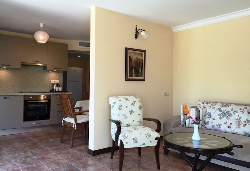 בית מלון כפרי Ipek Garden Palace Residence   Boutique Class