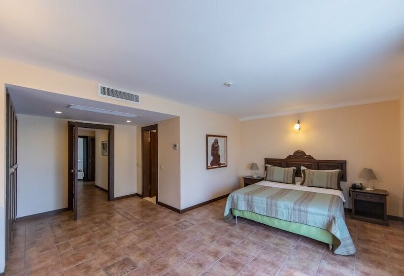 בית מלון כפרי Ipek Garden Palace Residence   Boutique Class