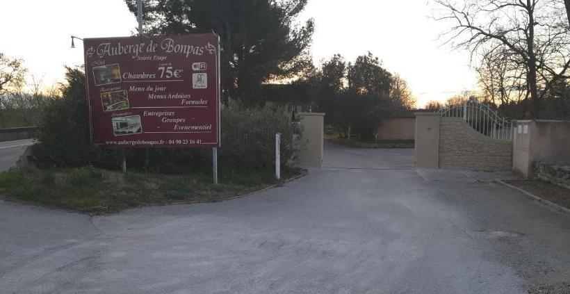 فندق Auberge De Bonpas Logis De France