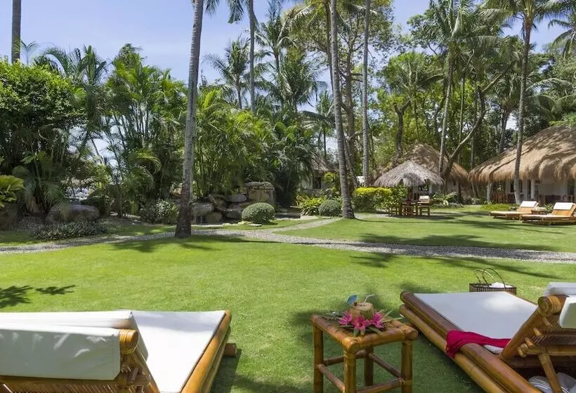 Hotel Pura Vida Beach & Dive Resort