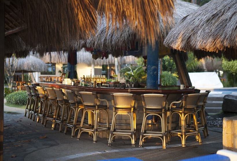 酒店 Pura Vida Beach & Dive Resort