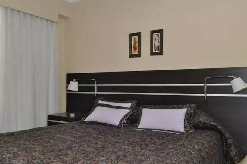 هتل Santiago Building