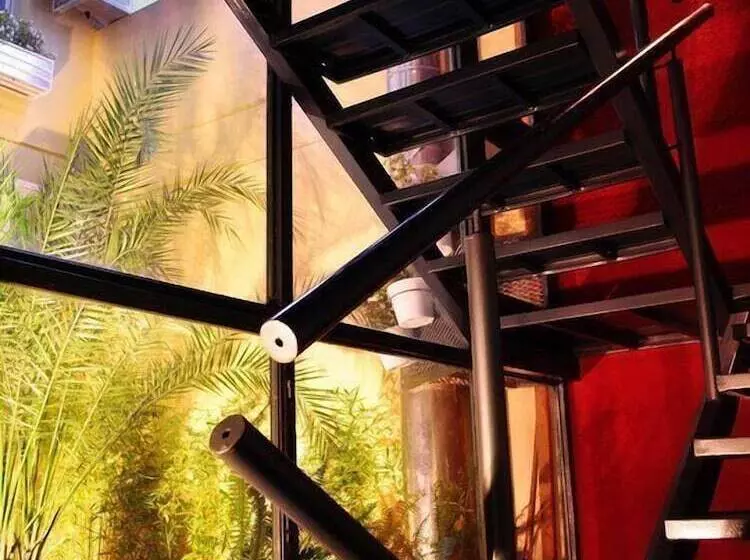 هتل Santiago Building