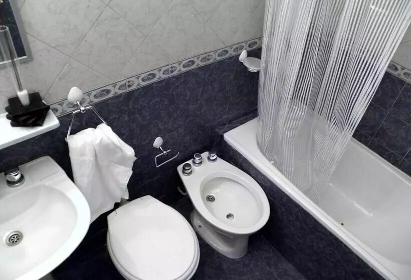 هتل Santiago Building