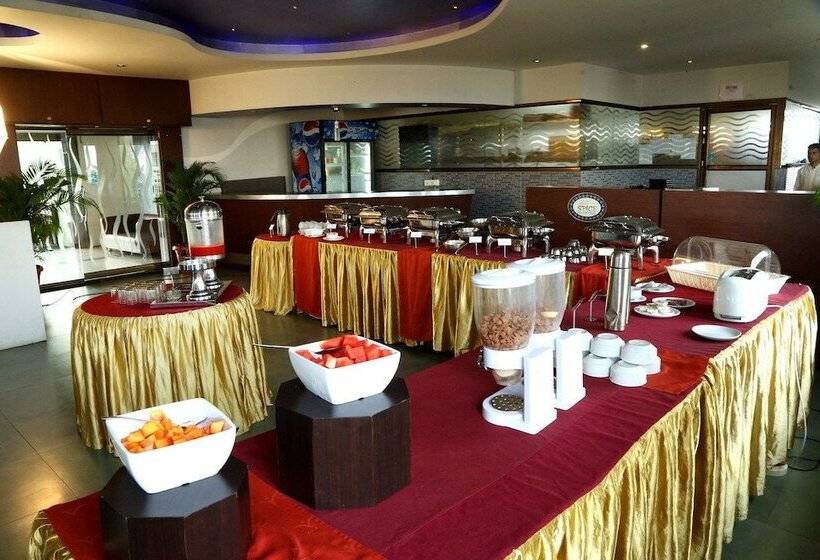 فندق Srinivas Saffron