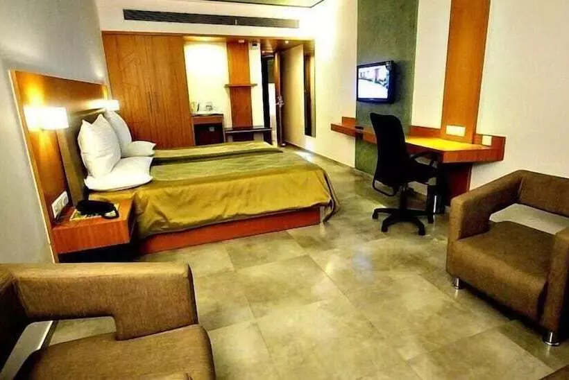 בית מלון כפרי Srinivas Saffron