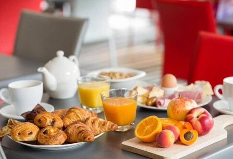 호텔 The Originals City, Hôtel Acadine, Le Neubourg