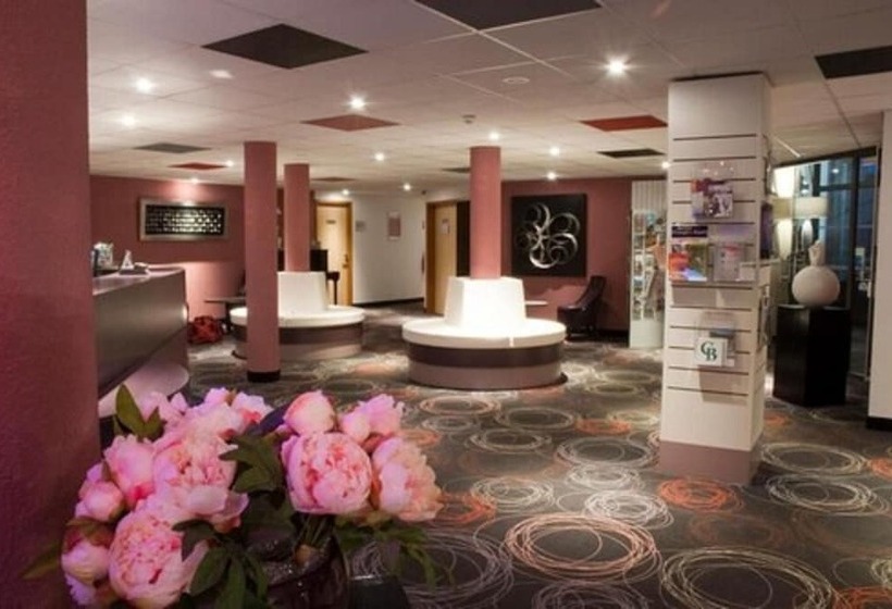 호텔 The Originals City, Hôtel Acadine, Le Neubourg