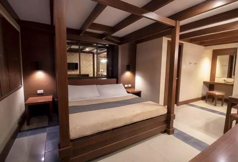 ホテル Victoria Court San Fernando   Pampanga