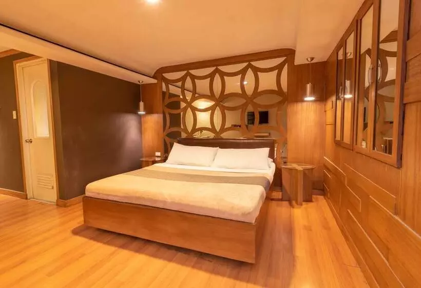 ホテル Victoria Court San Fernando   Pampanga