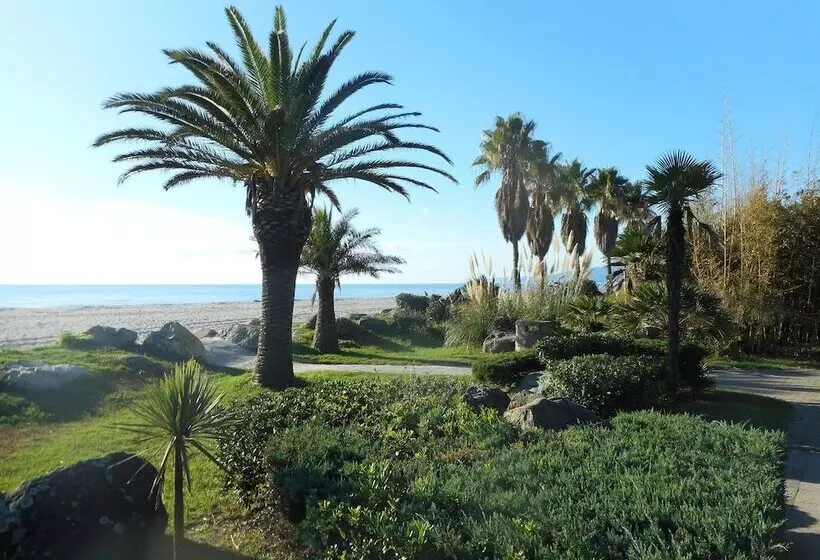 Отель Village De Vacances Marina D Oru