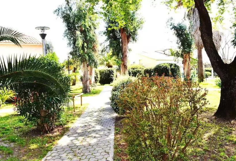 Отель Village De Vacances Marina D Oru