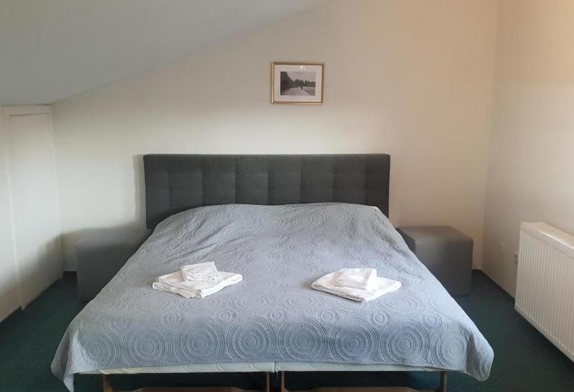 هتل Verslo Klasė Easy To Stay