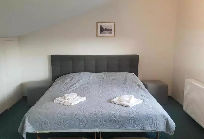 هتل Verslo Klasė Easy To Stay