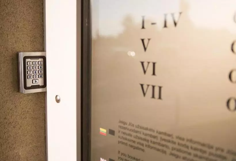 هتل Verslo Klasė Easy To Stay