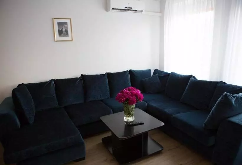 هتل Verslo Klasė Easy To Stay