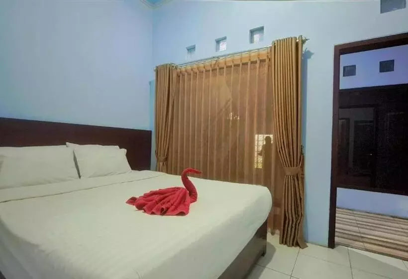 Bed and Breakfast Artha Graha Homestay