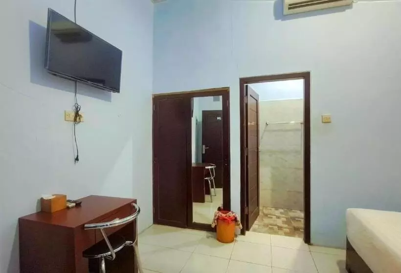 Bed and Breakfast Artha Graha Homestay