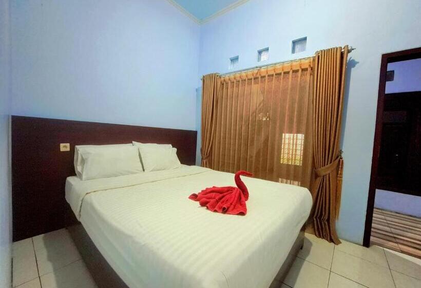 تختخواب و صبحانه Artha Graha Homestay