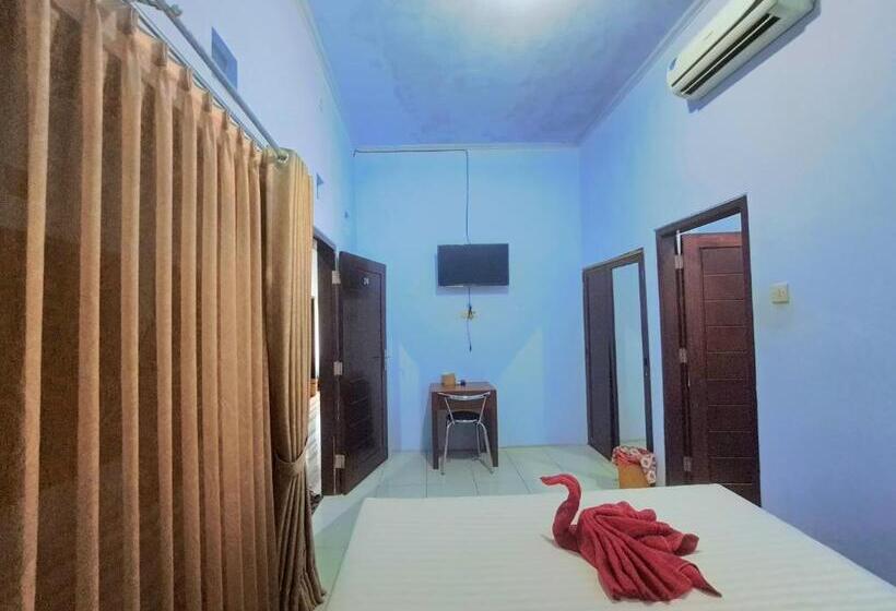 تختخواب و صبحانه Artha Graha Homestay