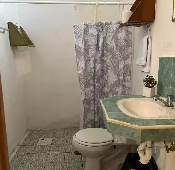 ベッドアンドブレックファースト Habitación Pelícano Casa María Bonita