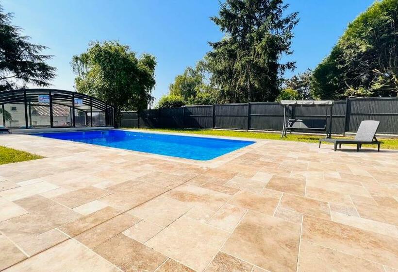 ホテル Au Petit Vivoin